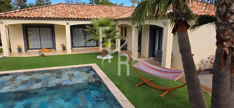 Maison - 162 m² - 5 pièces