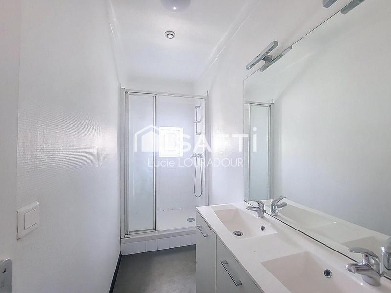 Maison - 158 m² - 8 pièces