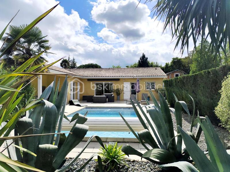 Maison - 165 m² - 6 pièces