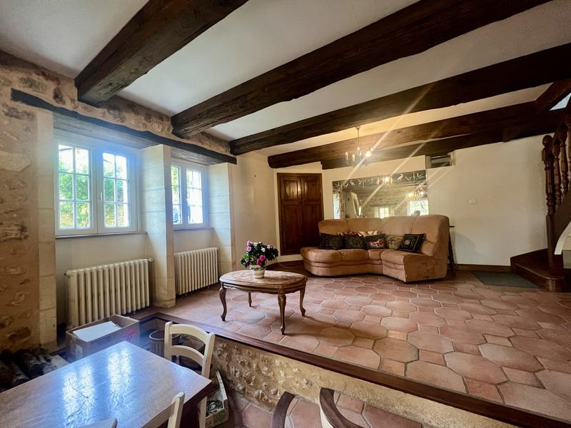Maison - 286 m² - 10 pièces