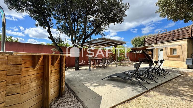 Maison - 258 m² - 10 pièces