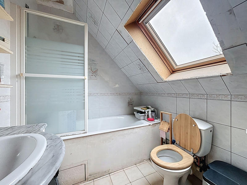 Maison - 99 m² - 4 pièces