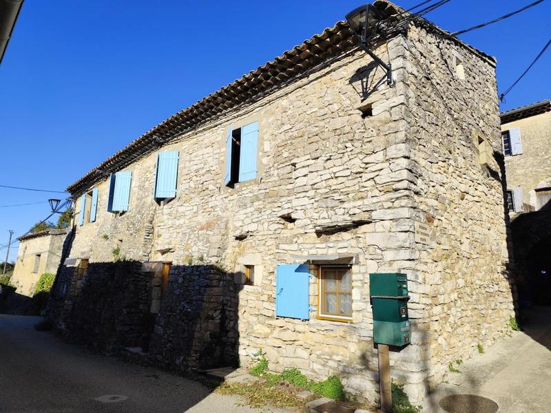 Maison de village - 80 m² - 5 pièces