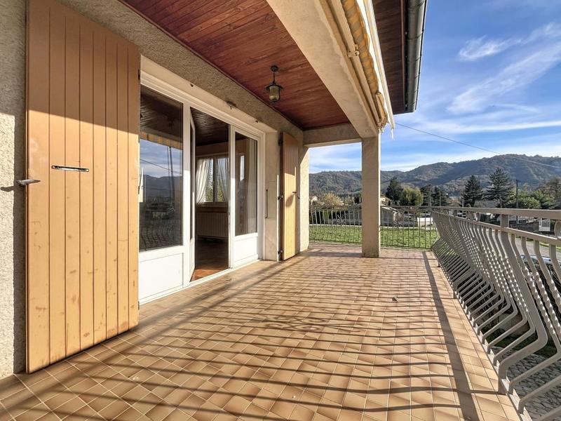 Villa - 161 m² - 7 pièces