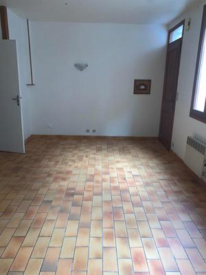 Studio - 30 m² - 1 pièce