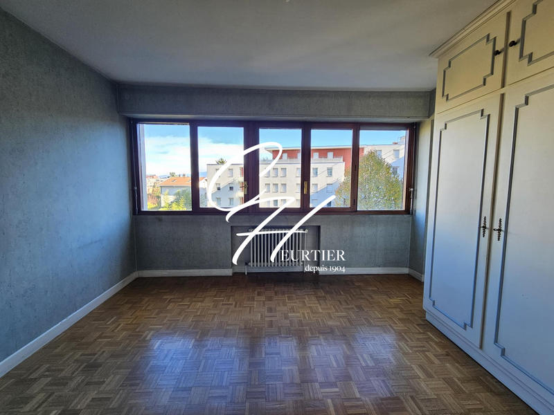 Appartement - 112 m² - 4 pièces