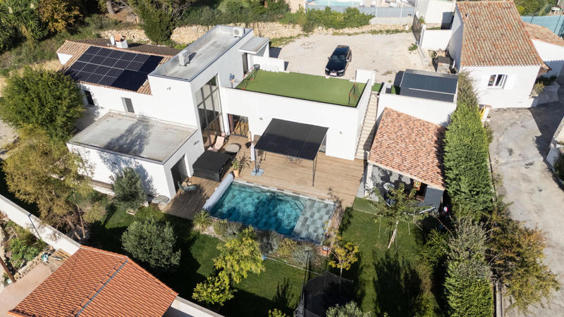 Maison - 265 m² - 6 pièces