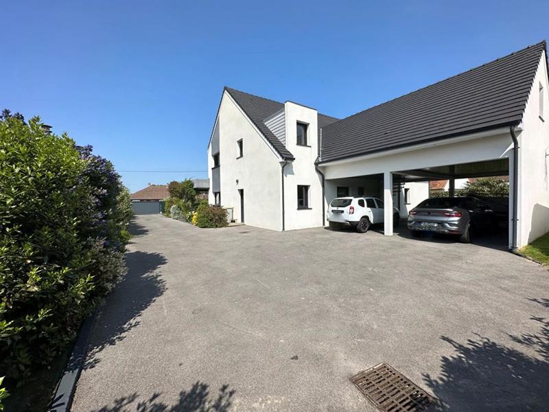 Villa - 410 m² - 7 pièces