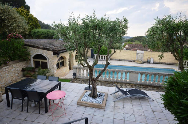 Maison - 142 m² - 6 pièces