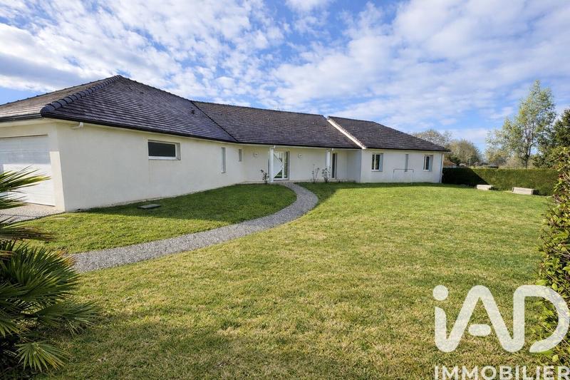 Maison - 200 m² - 5 pièces