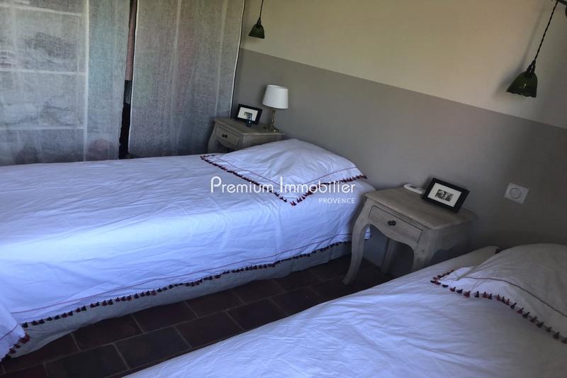 Villa - 235 m² - 7 pièces