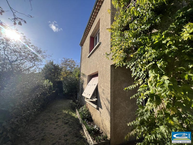 Maison traditionnelle - 154 m² - 5 pièces