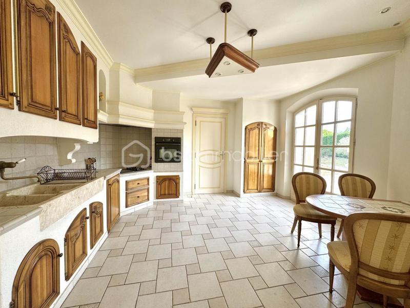 Villa - 420 m² - 11 pièces