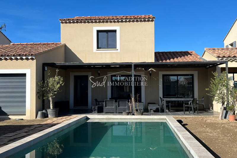 Maison - 110 m² - 4 pièces