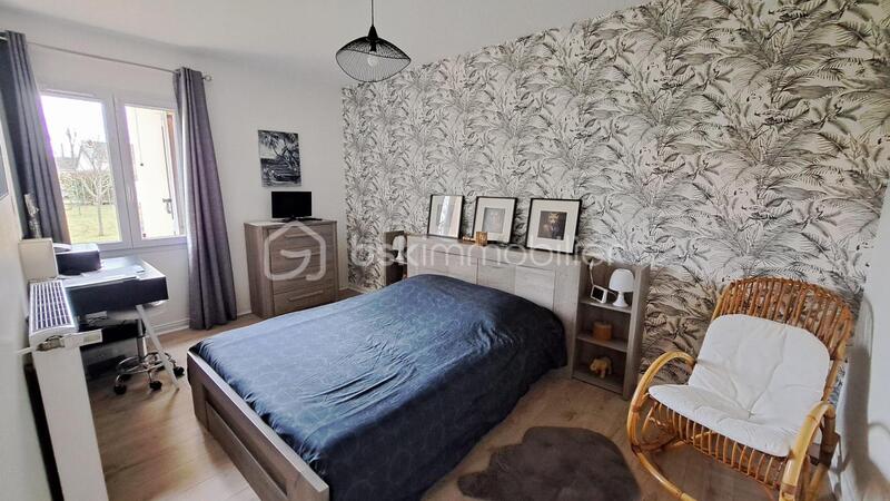 Maison traditionnelle - 188 m² - 6 pièces