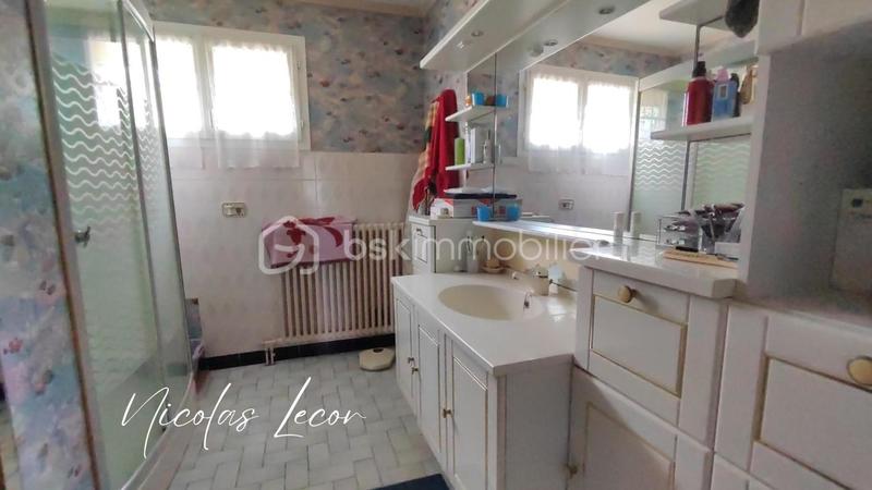 Maison - 140 m² - 7 pièces