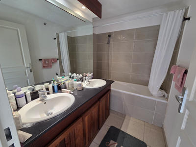 Appartement - 76 m² - 4 pièces