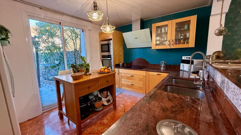 Maison - 147 m² - 6 pièces