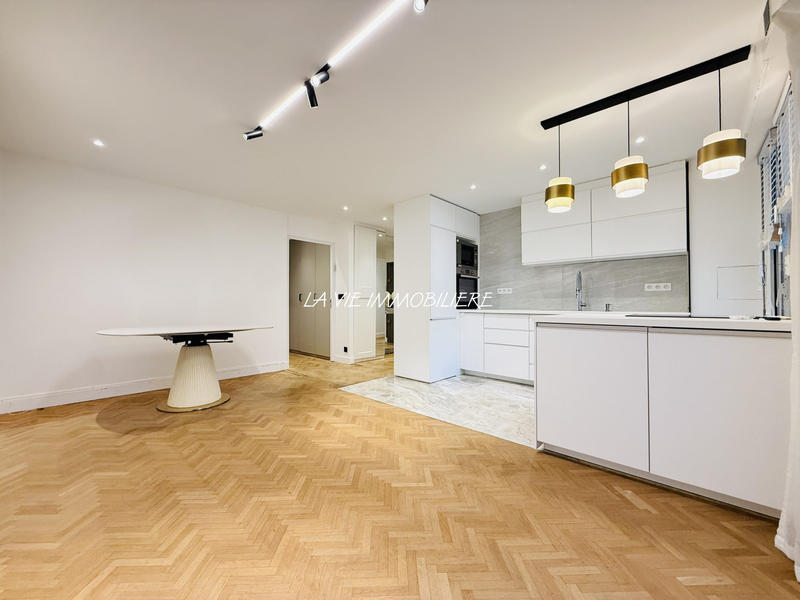 Appartement - 65 m² - 3 pièces