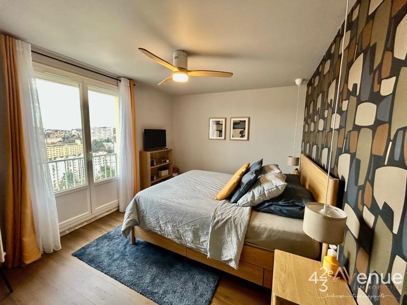 Appartement - 80 m² - 3 pièces