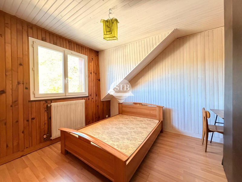 Appartement - 96 m² - 4 pièces