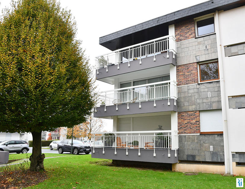 Appartement - 104 m² - 5 pièces