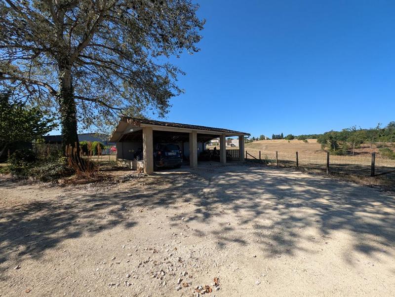 Maison - 231 m² - 5 pièces