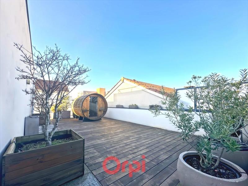 Penthouse - 113 m² - 4 pièces