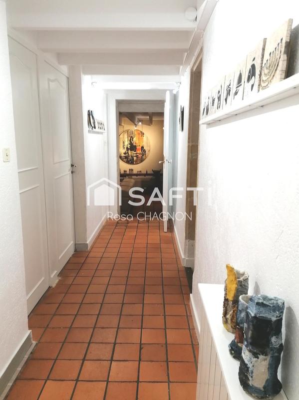 Maison - 229 m² - 7 pièces