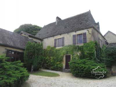 Maison de maîtres - 310 m² - 11 pièces