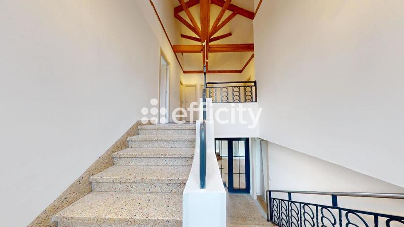 Pavillon - 174 m² - 6 pièces