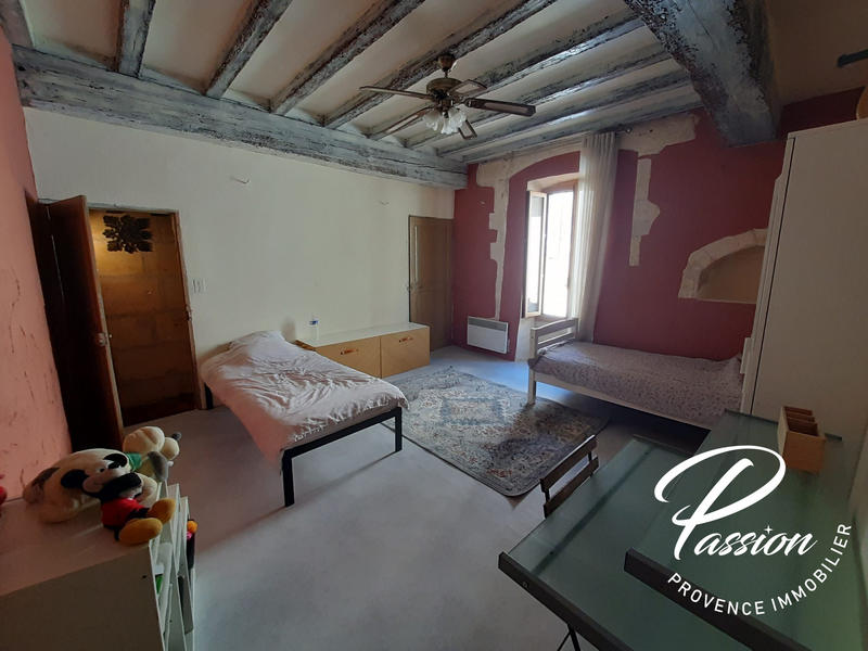 Maison - 170 m² - 7 pièces