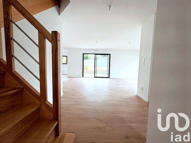 Maison - 130 m² - 8 pièces