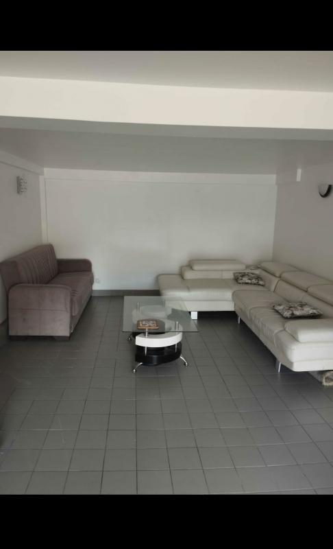 Propriété - 70 m² - 2 pièces