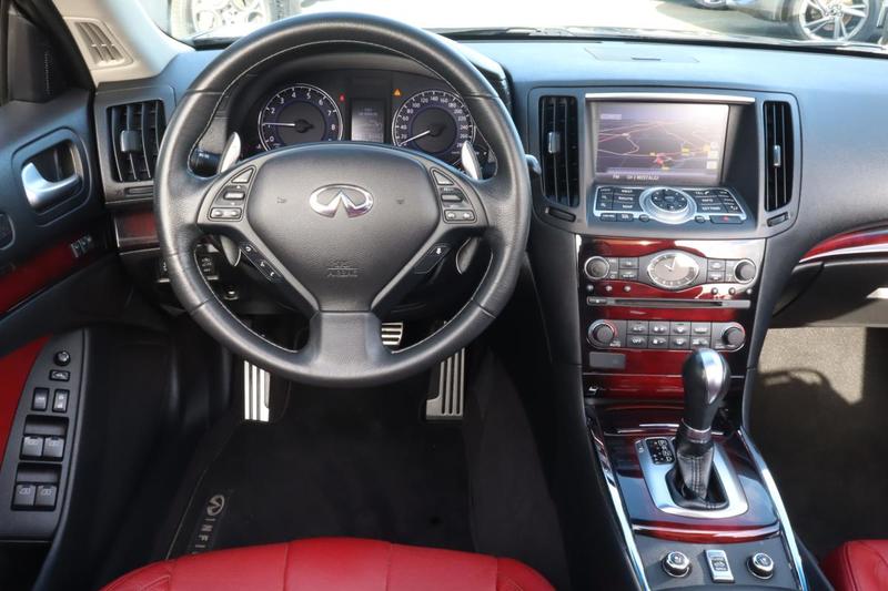 Infiniti Q60 Cabrio Cabriolet 3.7 V6 Gt Premium a