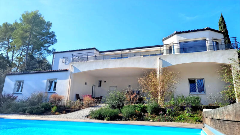 Maison - 190 m² - 6 pièces