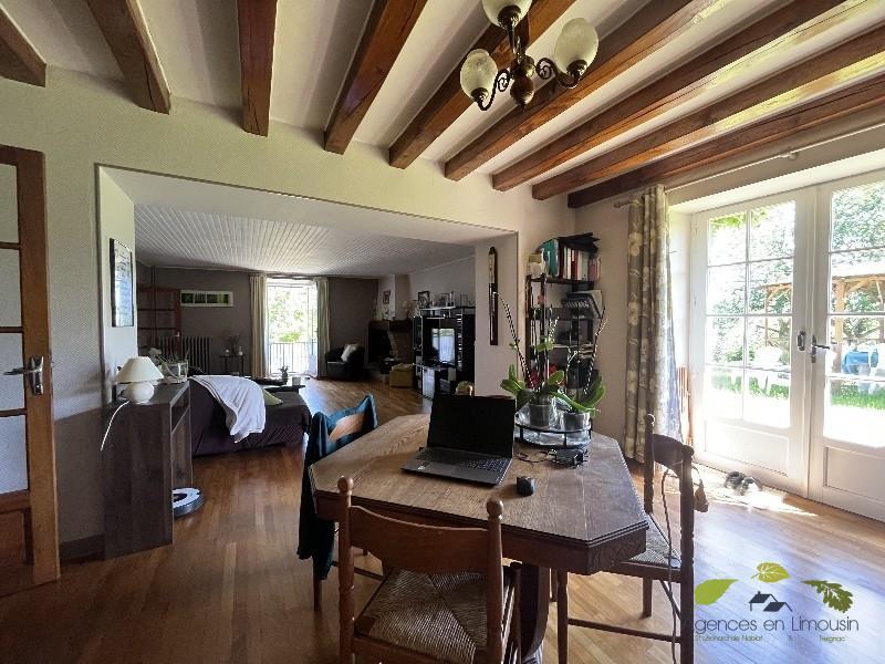 Maison - 161 m² - 6 pièces