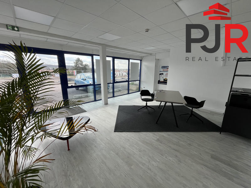 Local d'activités - 1 375 m²
