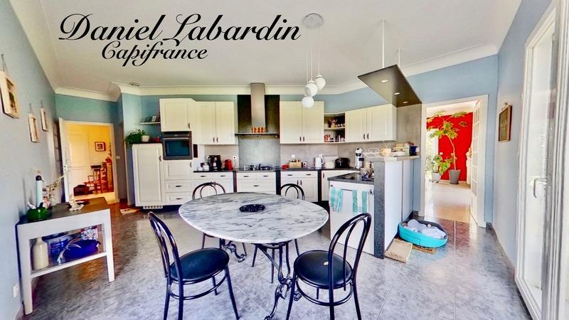 Villa - 188 m² - 6 pièces