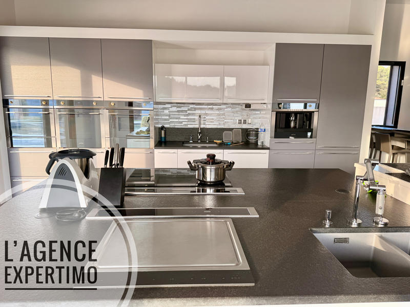 Maison - 168 m² - 5 pièces