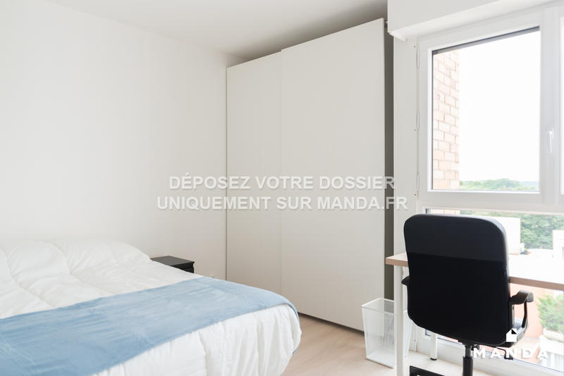Chambre - 10 m² - 5 pièces