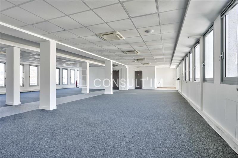 Bureau - 243 m²