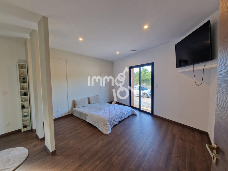 Maison - 128 m² - 4 pièces