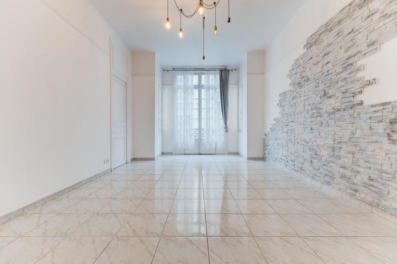 Appartement - 84 m² - 3 pièces