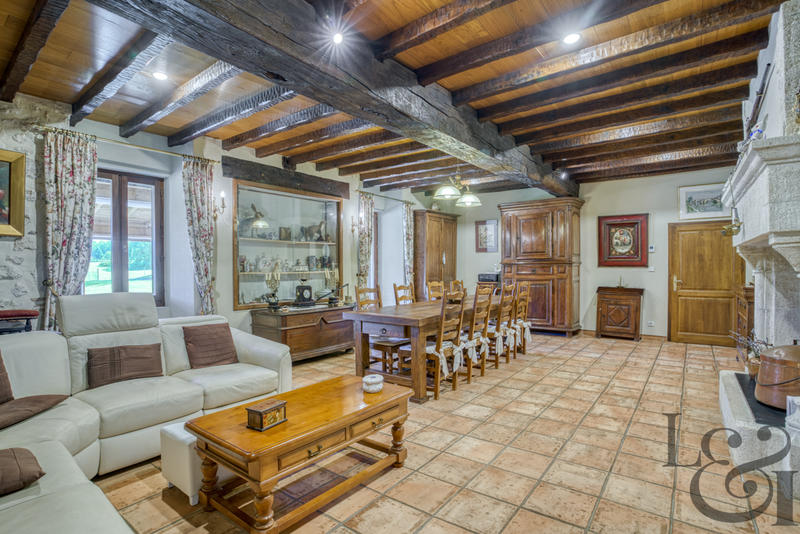 Maison - 190 m² - 7 pièces