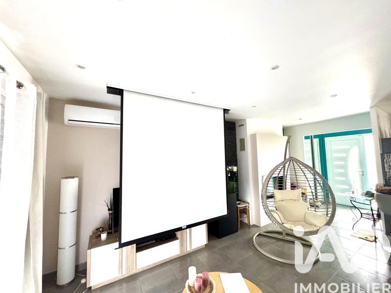 Maison - 168 m² - 8 pièces