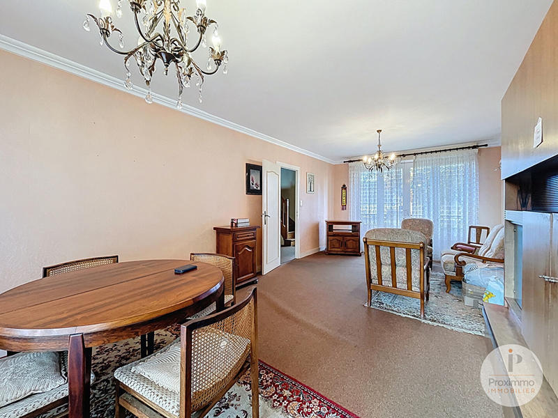 Maison - 94 m² - 4 pièces