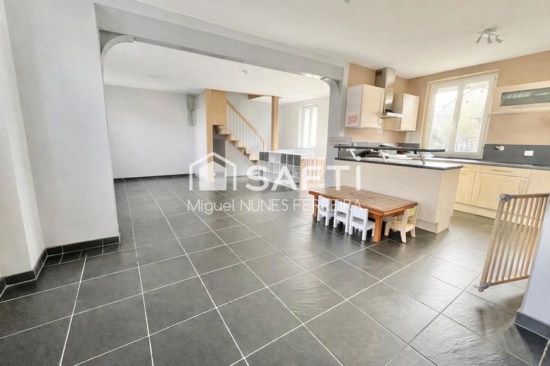 Maison - 141 m² - 5 pièces