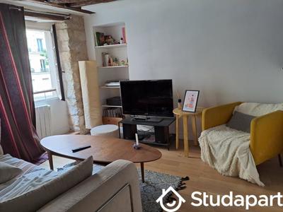 Chambre - 9 m² - 1 pièce