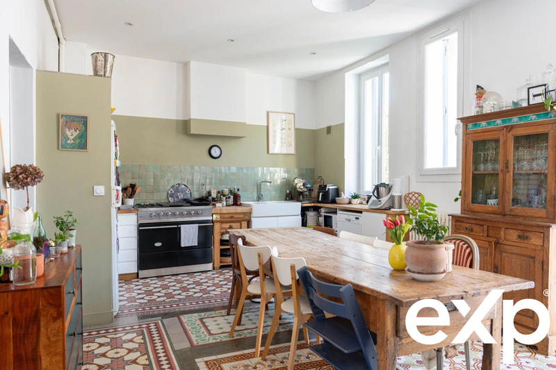 Maison - 191 m² - 8 pièces